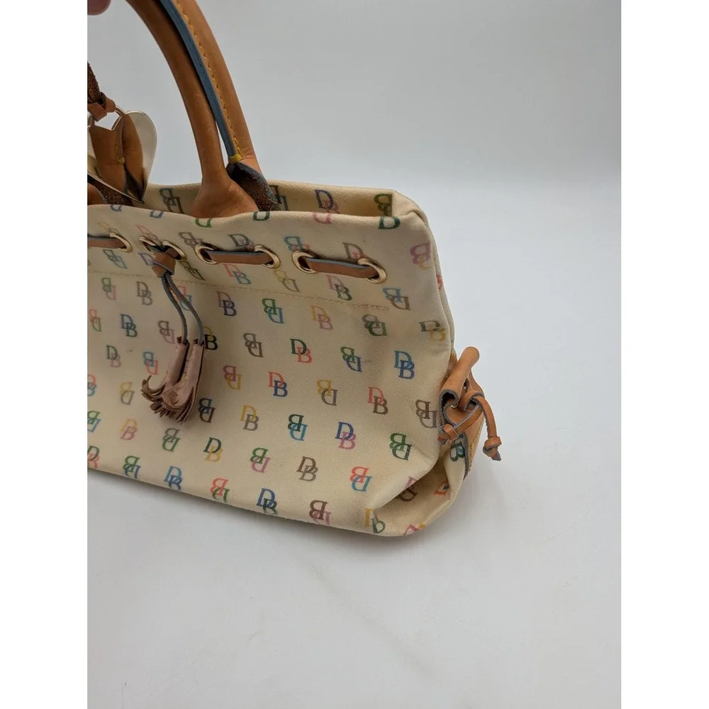 Vintage Dooney & Bourke Satchel Bag Womens Medium Beige Canvas Leather Bee Print